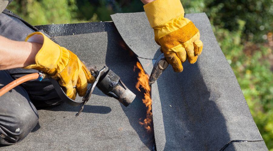 Professional gutter cleaning in Mcclusky, ND